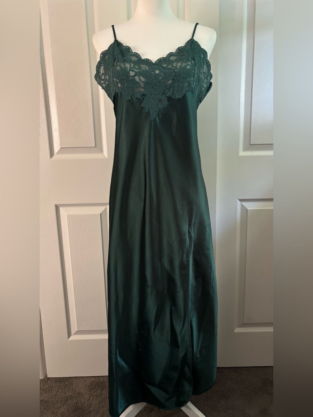 Vintage Victoria's Secret Emerald Green Lace Satin Slip Nightgown